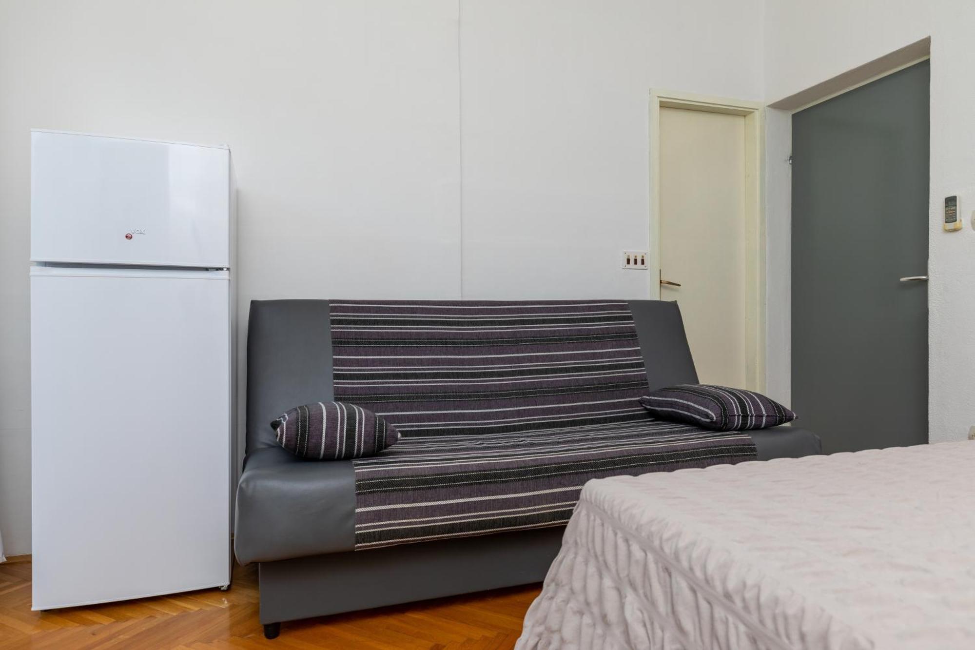 Apartments By The Sea Lokva Rogoznica, Omis - 18638 Δωμάτιο φωτογραφία